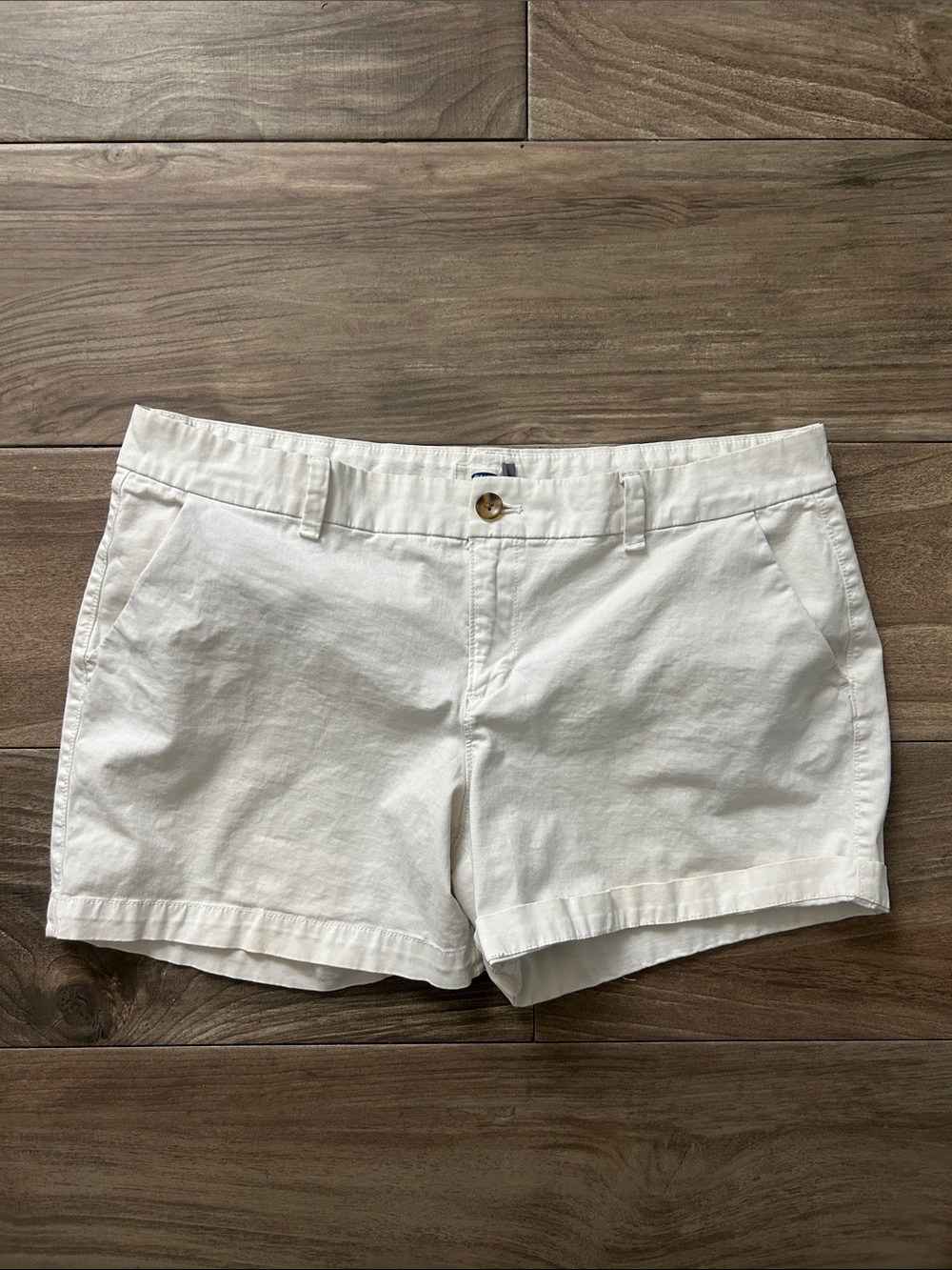 Old Navy White Cotton Blend Women's Shorts